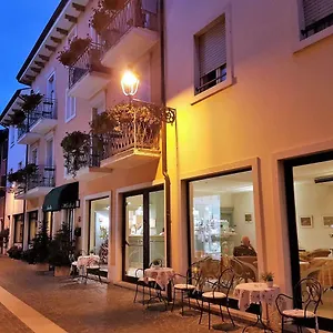 https://albergo-fiorita.hotelinveneto.com
